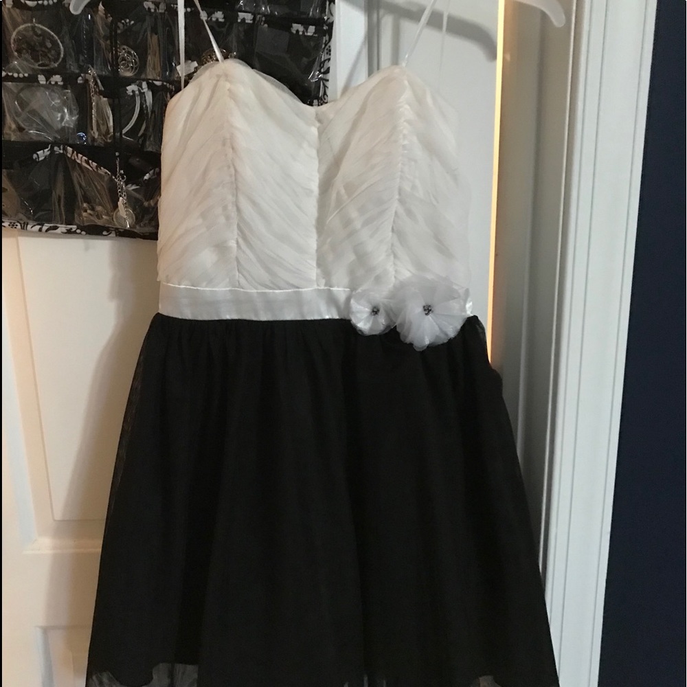 Love Reign Dress Size 5